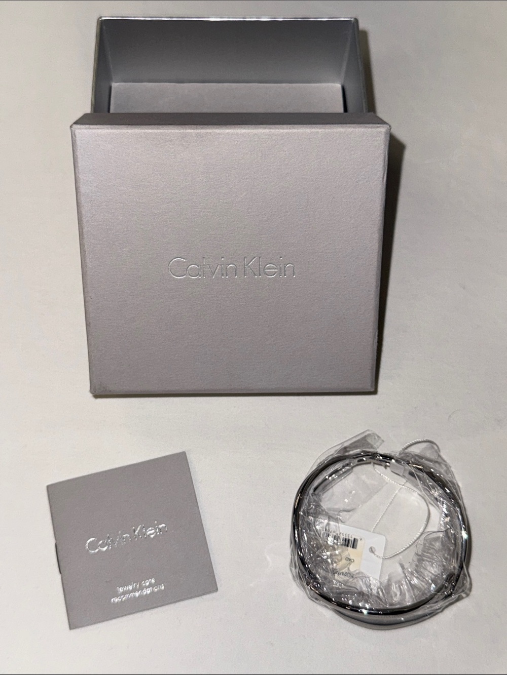 NWT Calvin Klein Silver Tone Bangle Bracelet w/ Box Sealed MSRP $165 CAD
